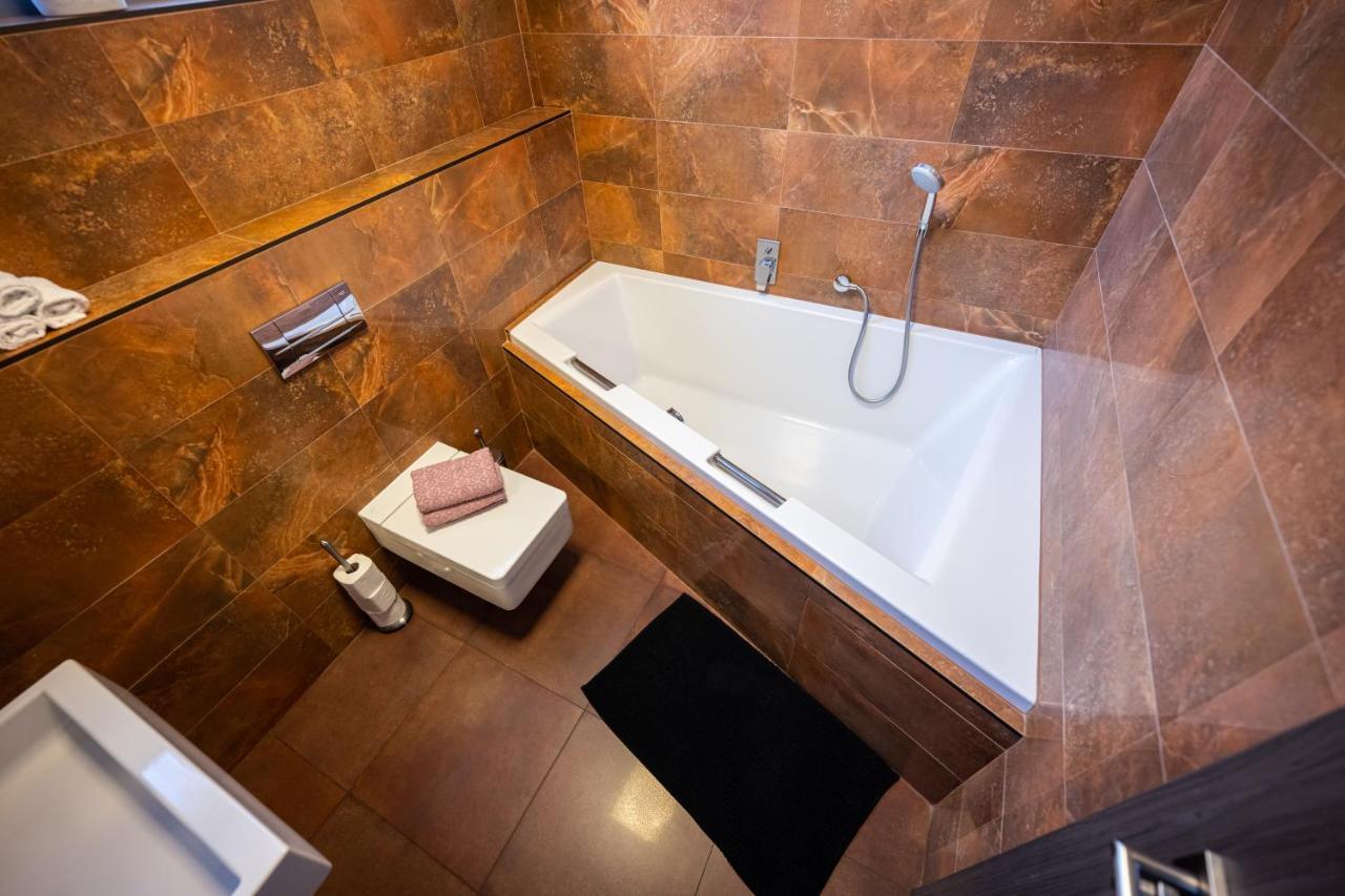 Atelier Lanna Bed and Breakfast Ceske Budejovice Buitenkant foto